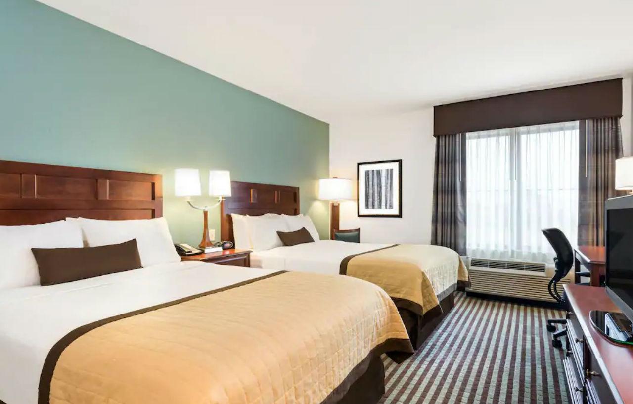 Baymont By Wyndham Denver International Airport מראה חיצוני תמונה