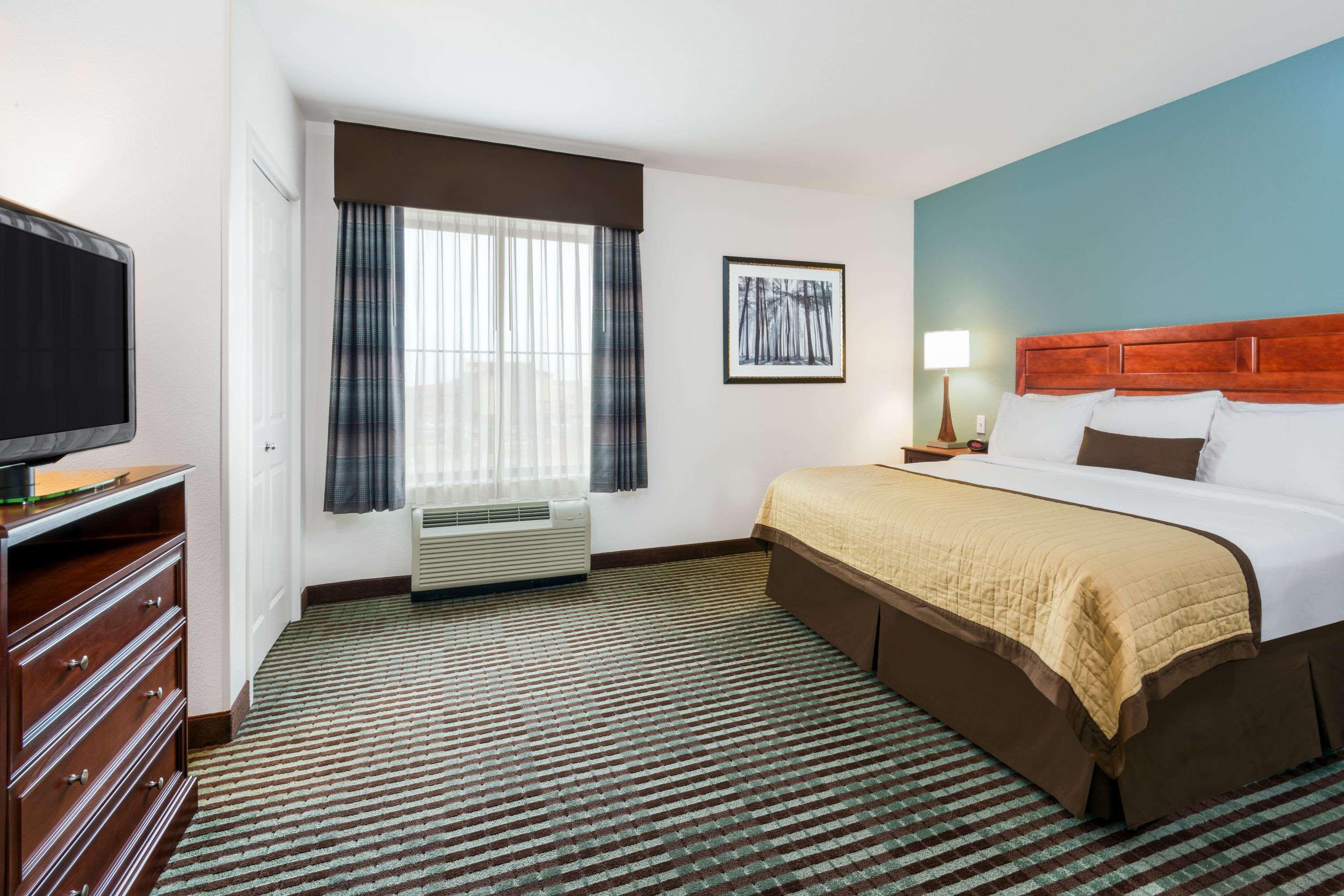 Baymont By Wyndham Denver International Airport מראה חיצוני תמונה
