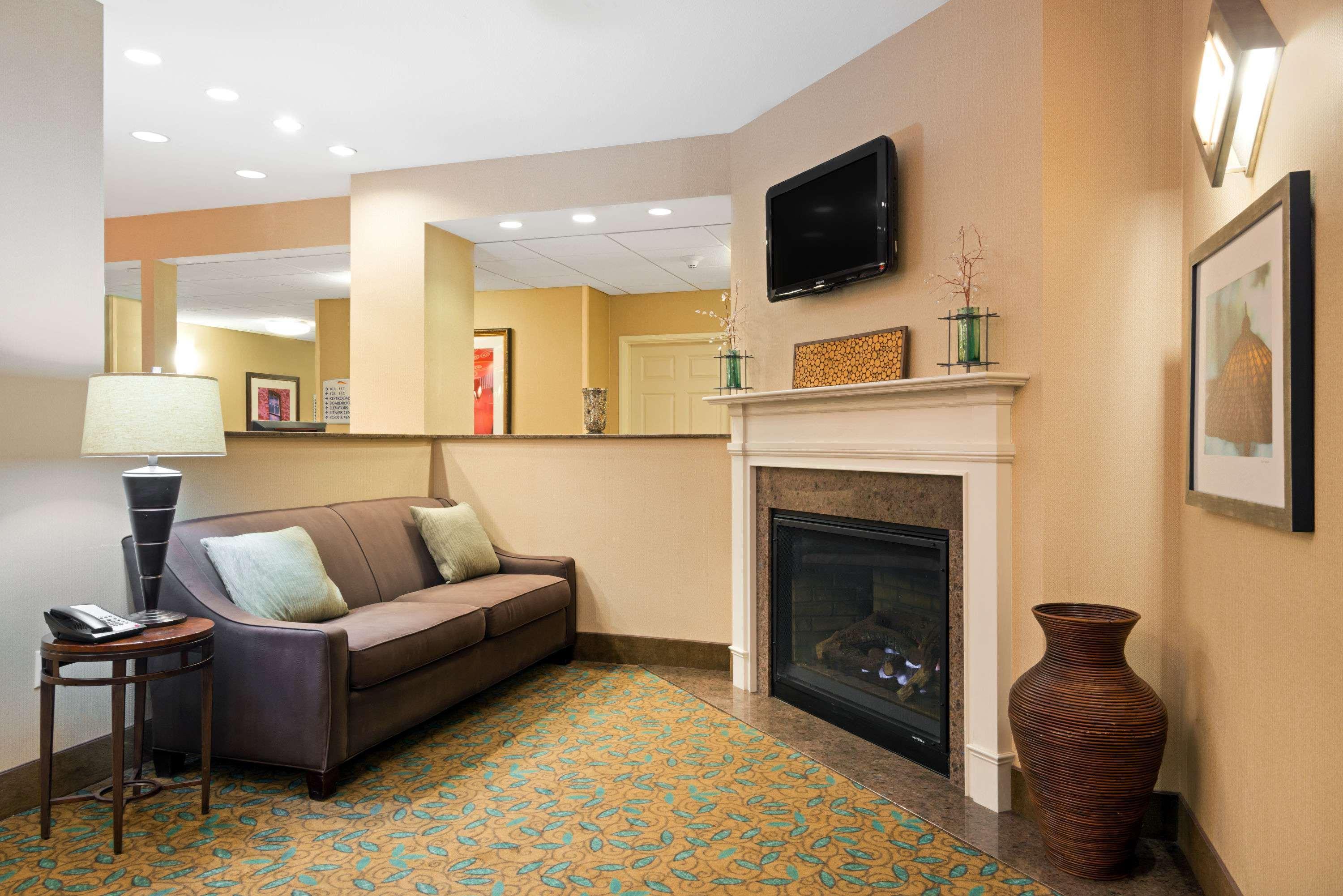 Baymont By Wyndham Denver International Airport מראה חיצוני תמונה