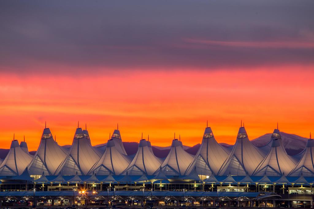 Baymont By Wyndham Denver International Airport מראה חיצוני תמונה