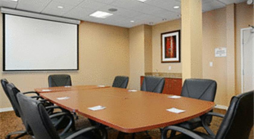 Baymont By Wyndham Denver International Airport מראה חיצוני תמונה